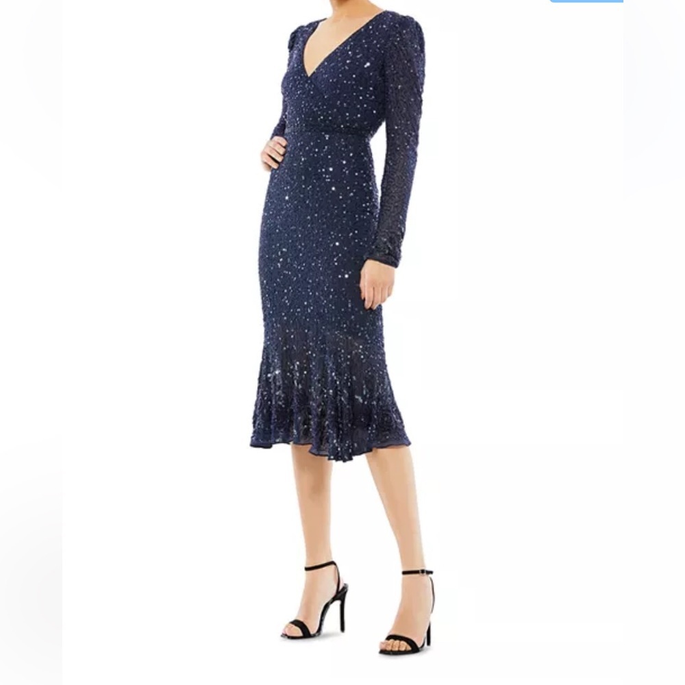 Mac Duggal Navy Sequin Embellished Hemlin & Belt V-Neck Long Sleeve Midi Dress